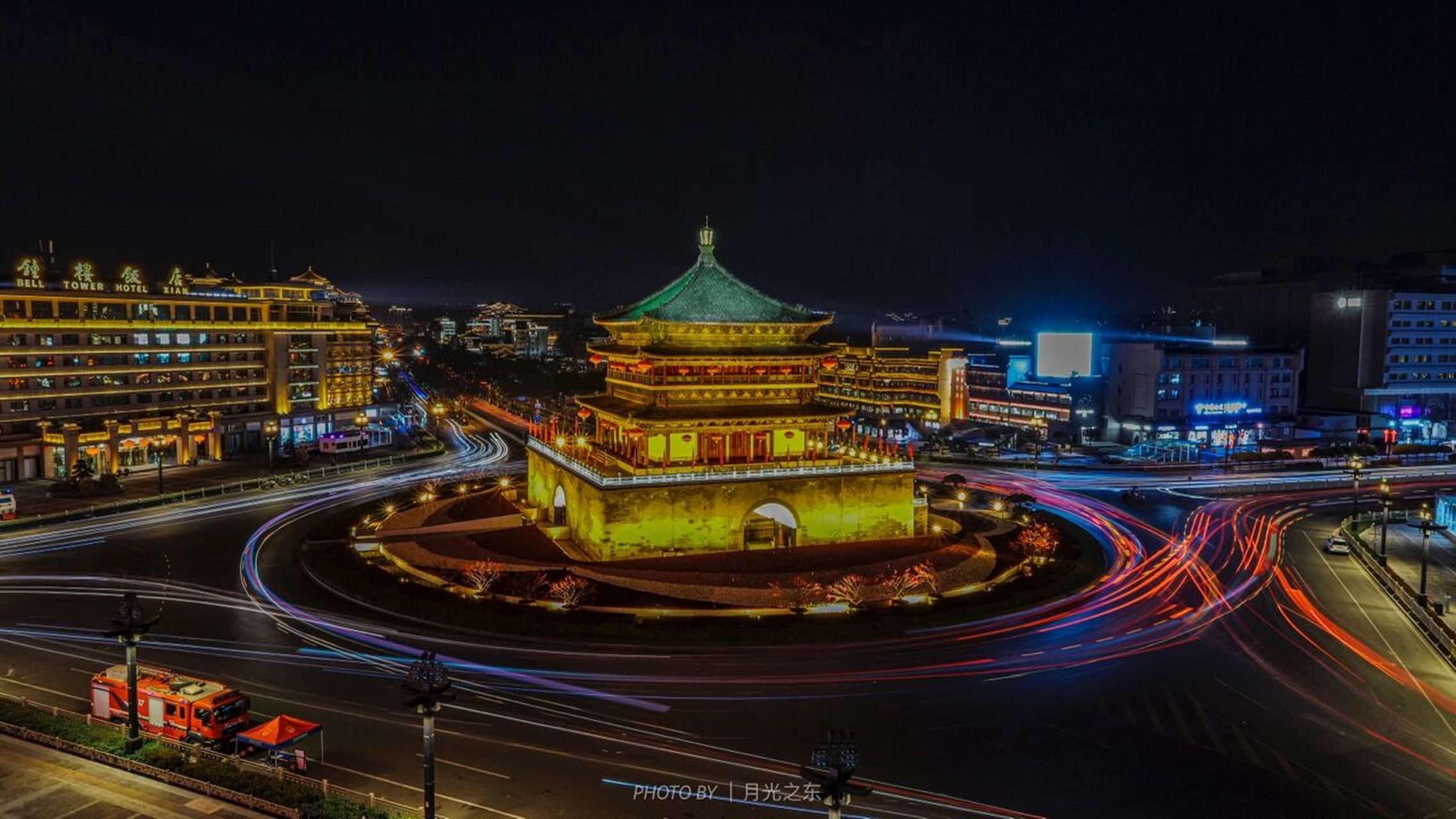 日夜交替,绝世钟楼 蹲延时蹲出来的日夜交替的钟楼.