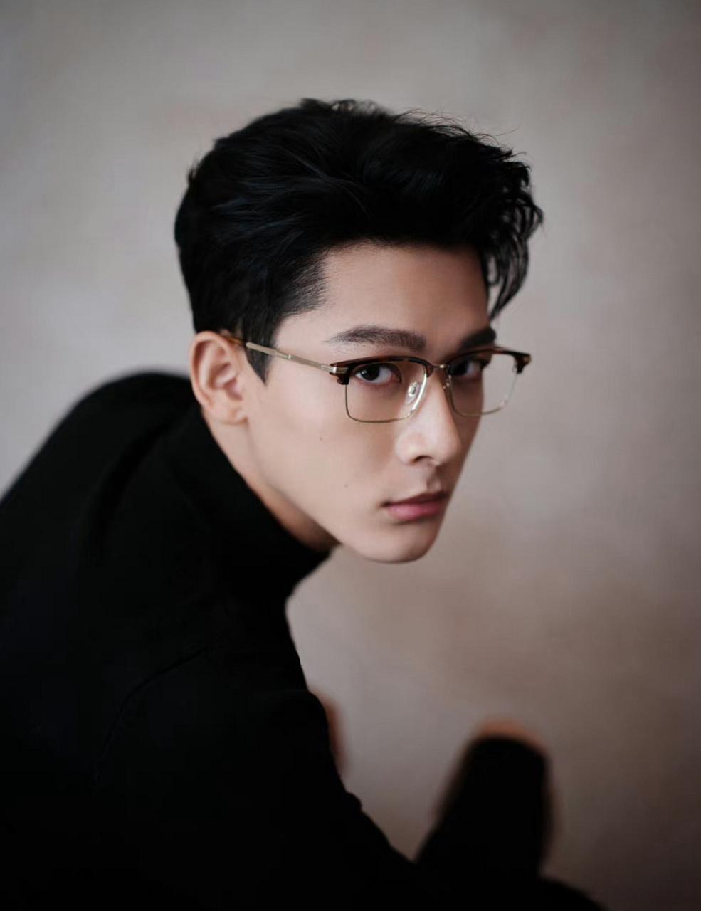 张晚意不土!硬照还挺好看的