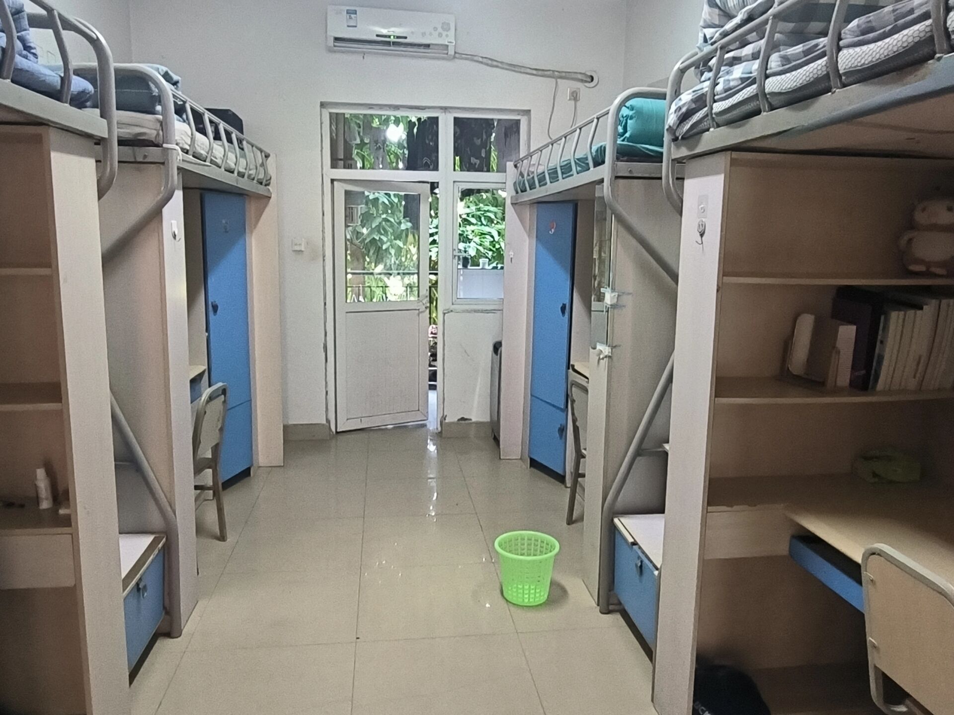 重庆科技学院四人寝