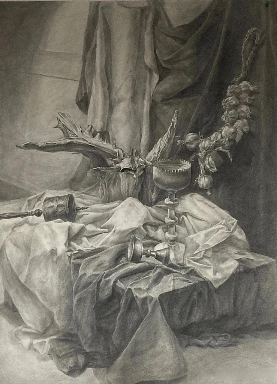 高中美术生的静物素描,画到这个地步统考校考应该都没啥问题了