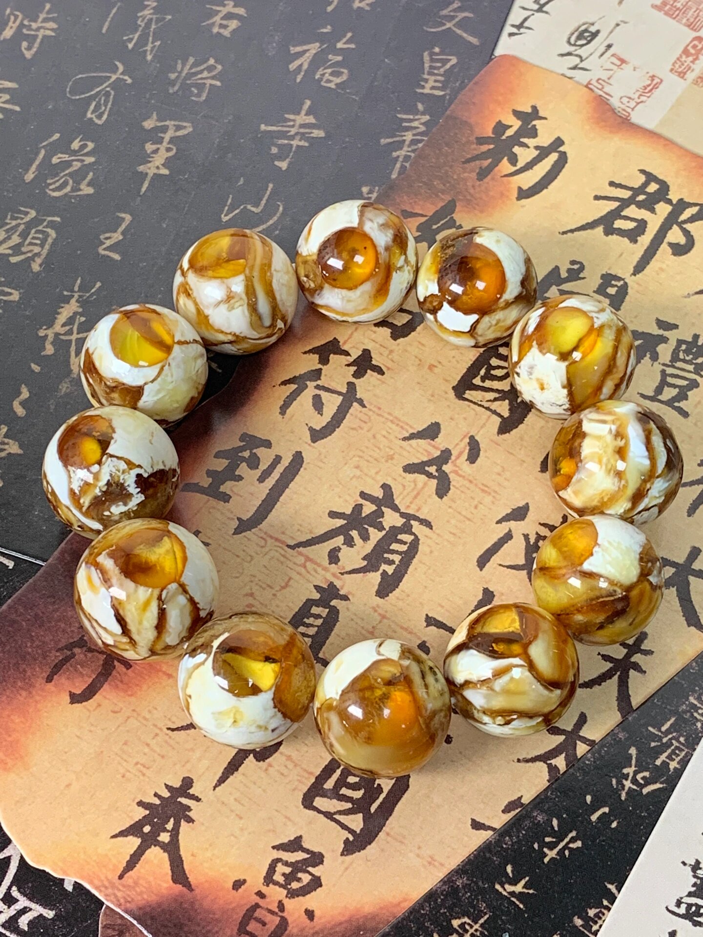 蜜蜡沁色珠99美串来袭 蜜蜡沁色真的好好看05 	 超清透 像一颗颗