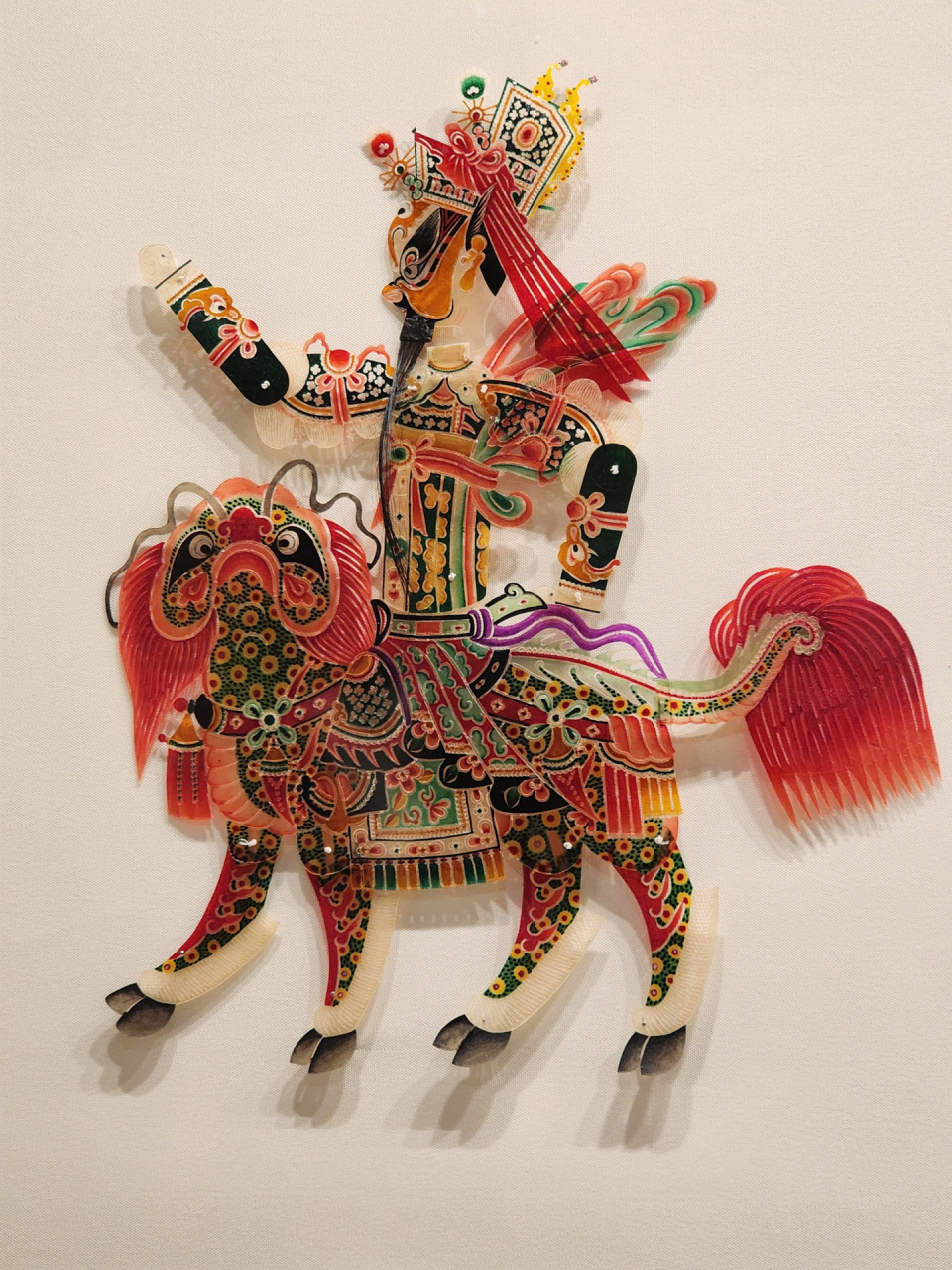 虽然看过不同主题风格的皮影展,今日所见仍让我觉得新奇有趣.