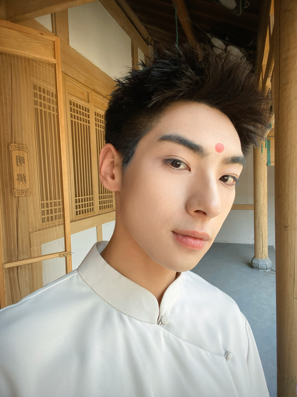 少年行#少年行朱砂开智开学仪式 今日点朱砂启明智,来日看我在凌云