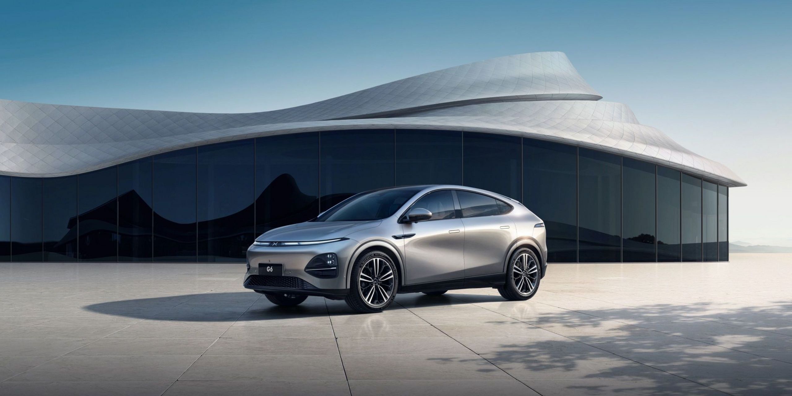 6 月 9 日,小鹏汽车官宣,旗下新款"超智驾轿跑 suv"小鹏 g6 今日开启