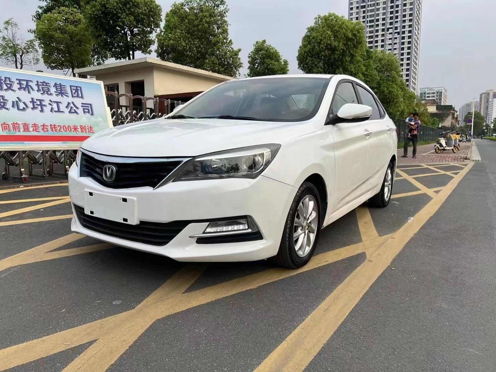 拿下准2018年长安悦翔v7手动挡1.