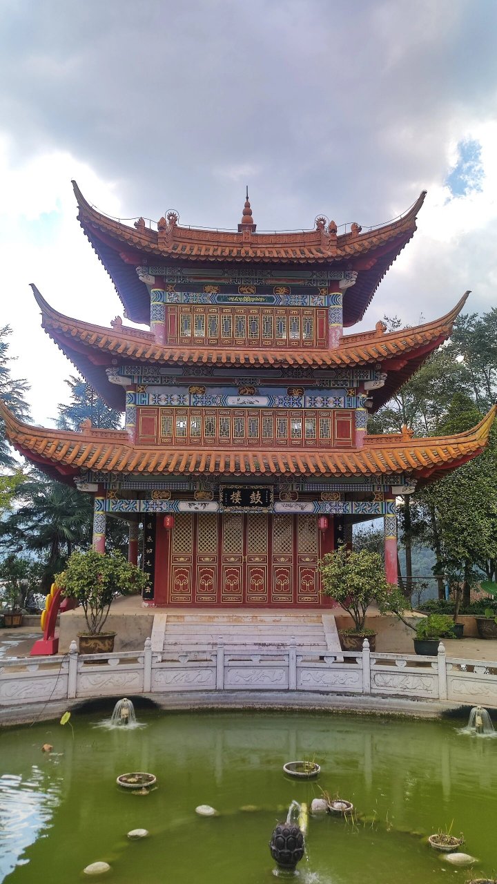 小南海观音寺 很安静很精致的寺庙 工作日游客不多 一路上有很多可以