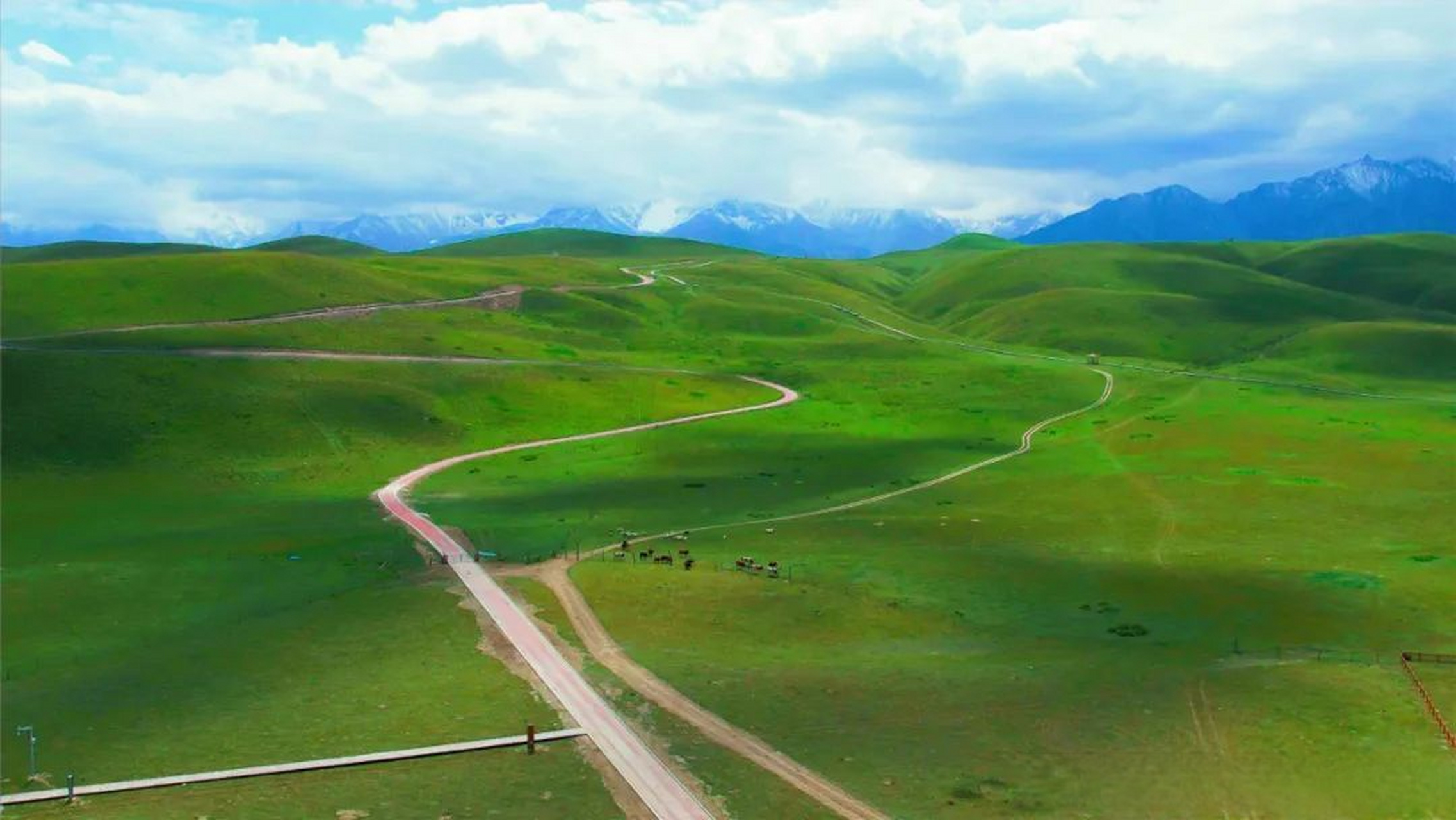 美丽中国美好生活# #城市巡游记# 策勒县昆仑山(板兰格)景区是国乙4