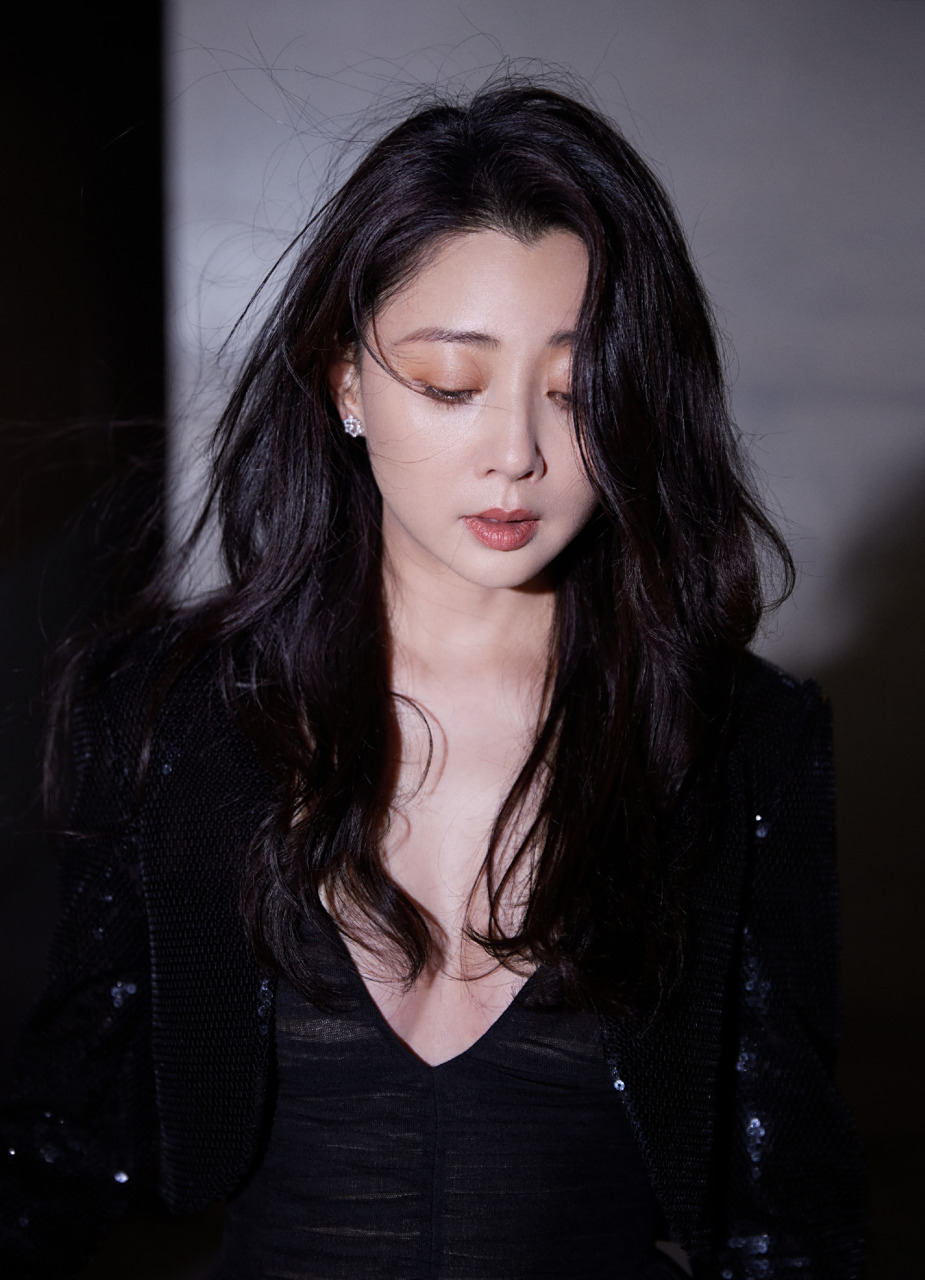 殷桃黑色礼服造型大赏