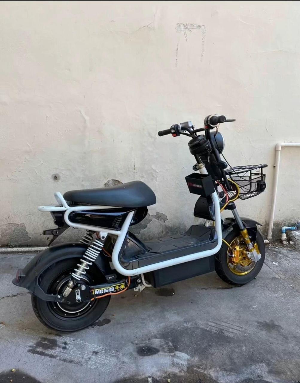 原装极酷外观车 改件多多! 118890感兴趣来聊