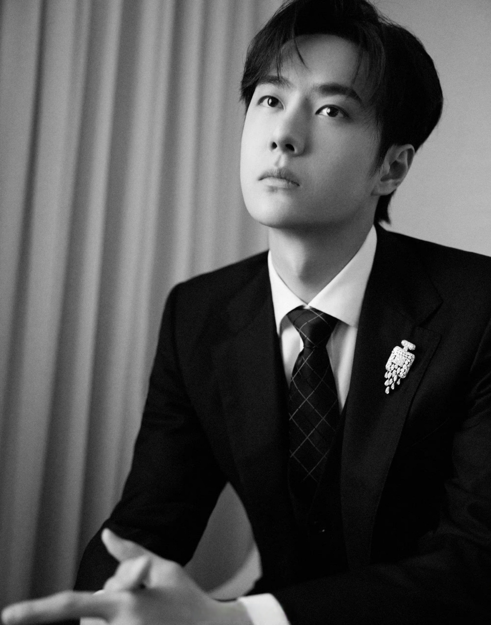 #长城分享#若你决定灿烂,山无遮,海无拦.#王一博现身香港梦回无名叶先