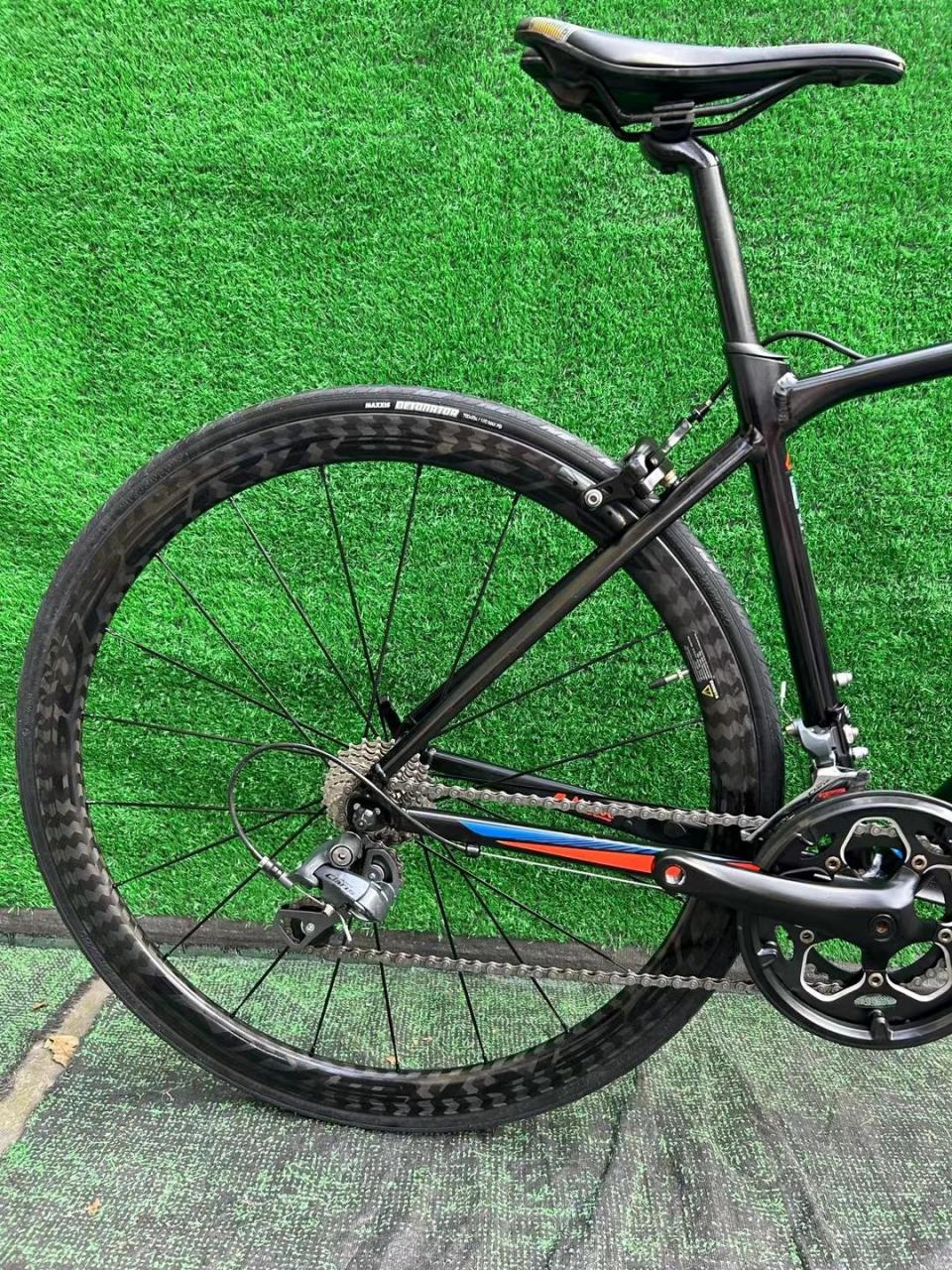 捷安特scr2,升级碳纤维轮组只要2888元整车带走