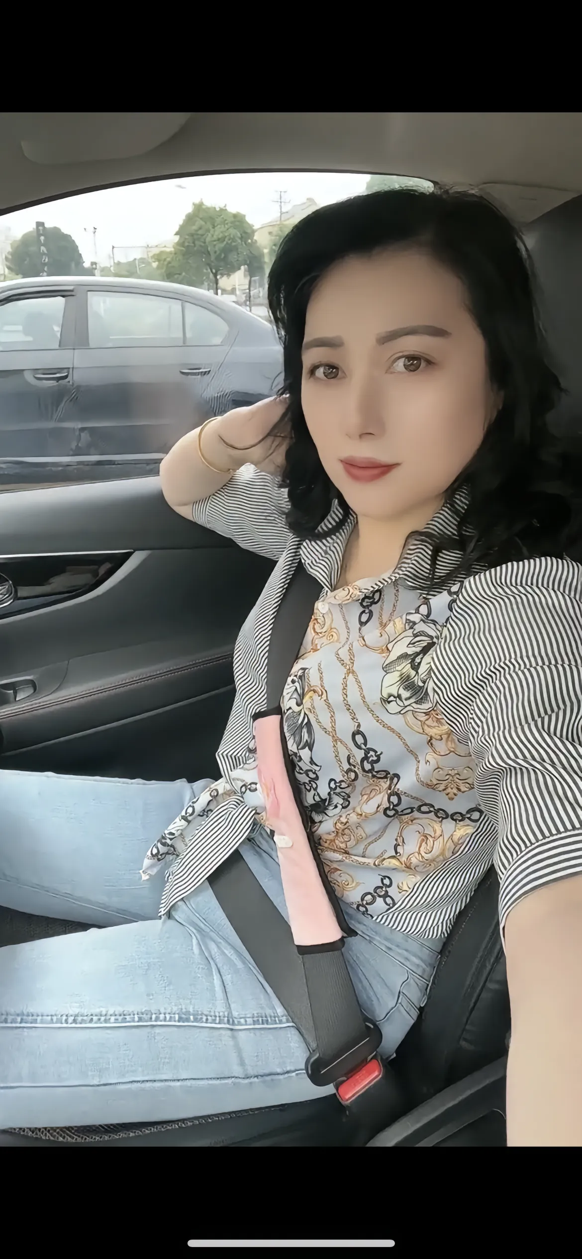 "心软的时候就回头看看,看自己受过的委屈和掉过的