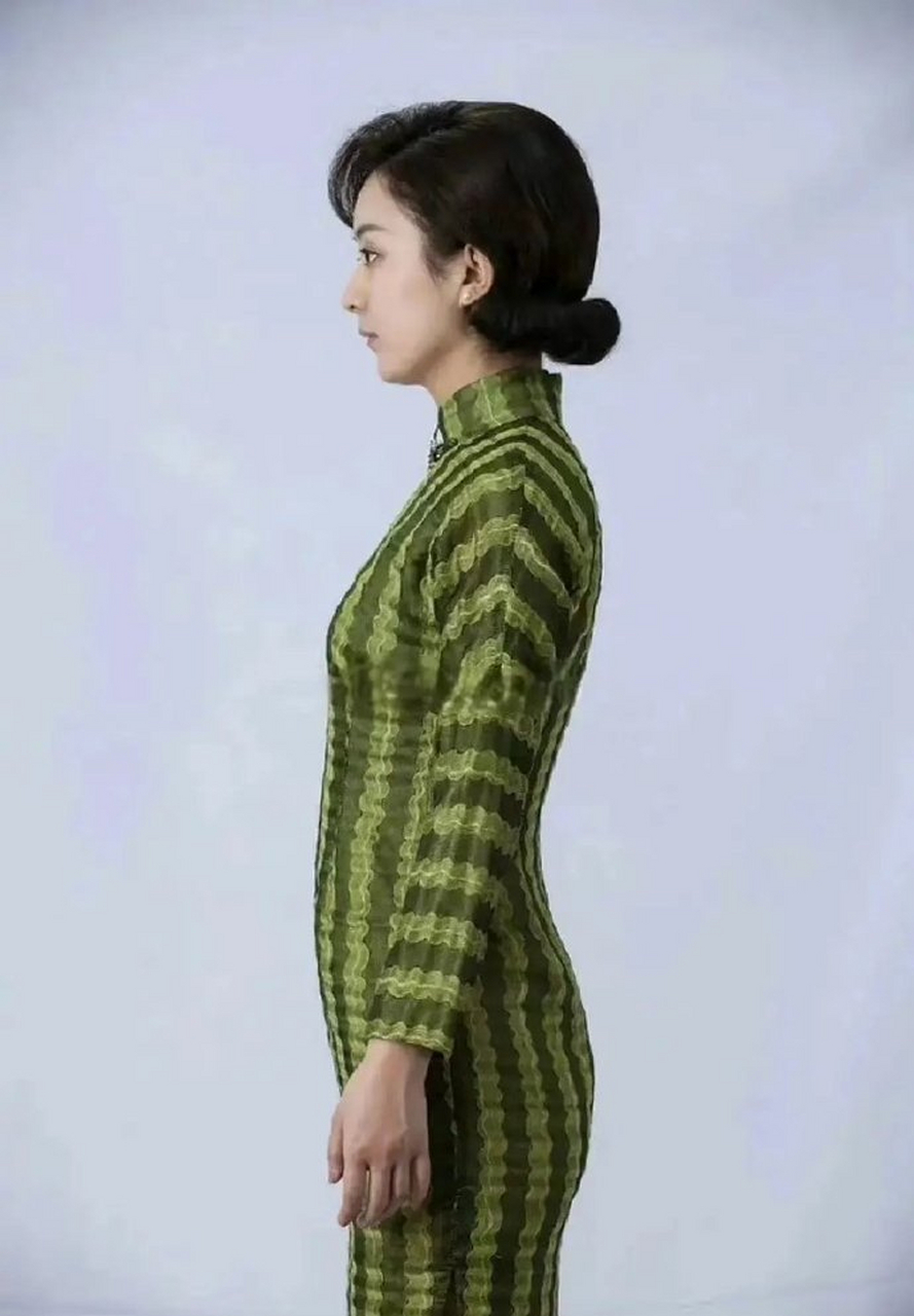 赵丽颖的超绝55分身材