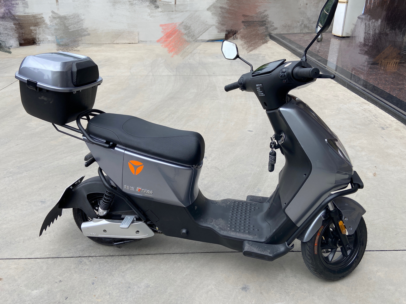 雅迪冠能dt6-90,各位帮我看下是不是2.0冠 最近为了接送女儿幼儿园方