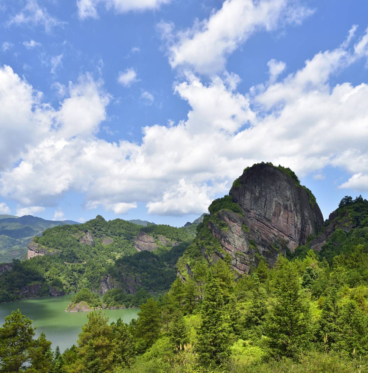 徒步武夷山秘境-江西上饶铜钹山 铜钹山位于江西上饶市广丰区,属武夷