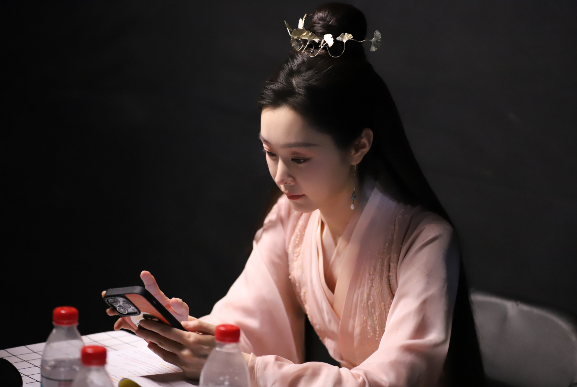 完了吗小室再来掉落几张若若的花絮照91#庆余年第二季##宋轶范若若