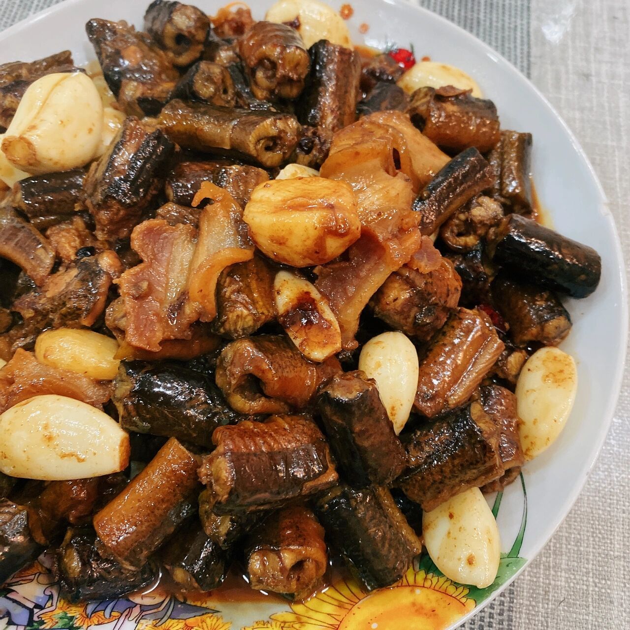 咸肉烧黄鳝味道真是绝绝子9797 咸肉烧黄鳝味道真是绝绝子97