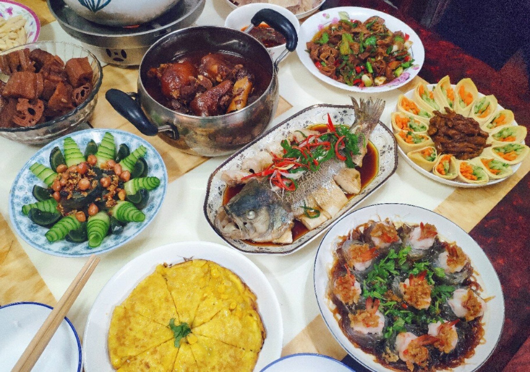 年夜饭朋友聚餐菜品清单 先在这里祝大家 新年快乐  万事如意  心想事