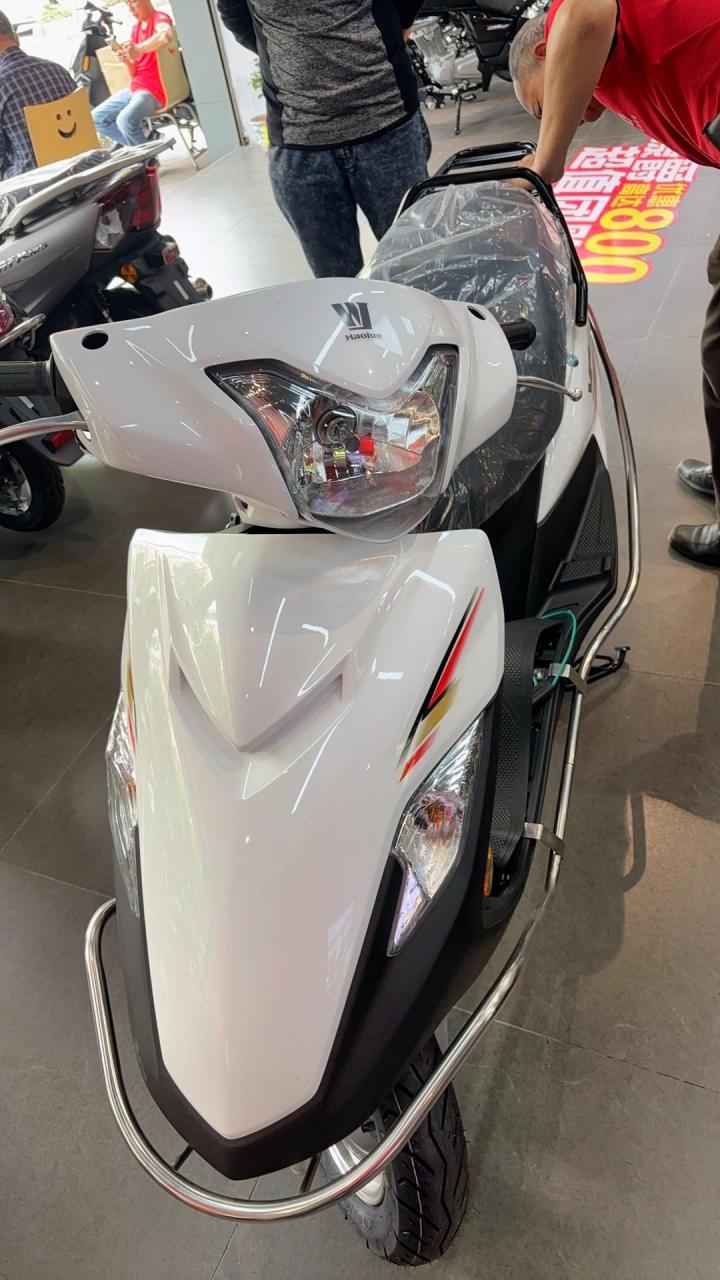 豪爵vf125标准版,更省油更有劲.