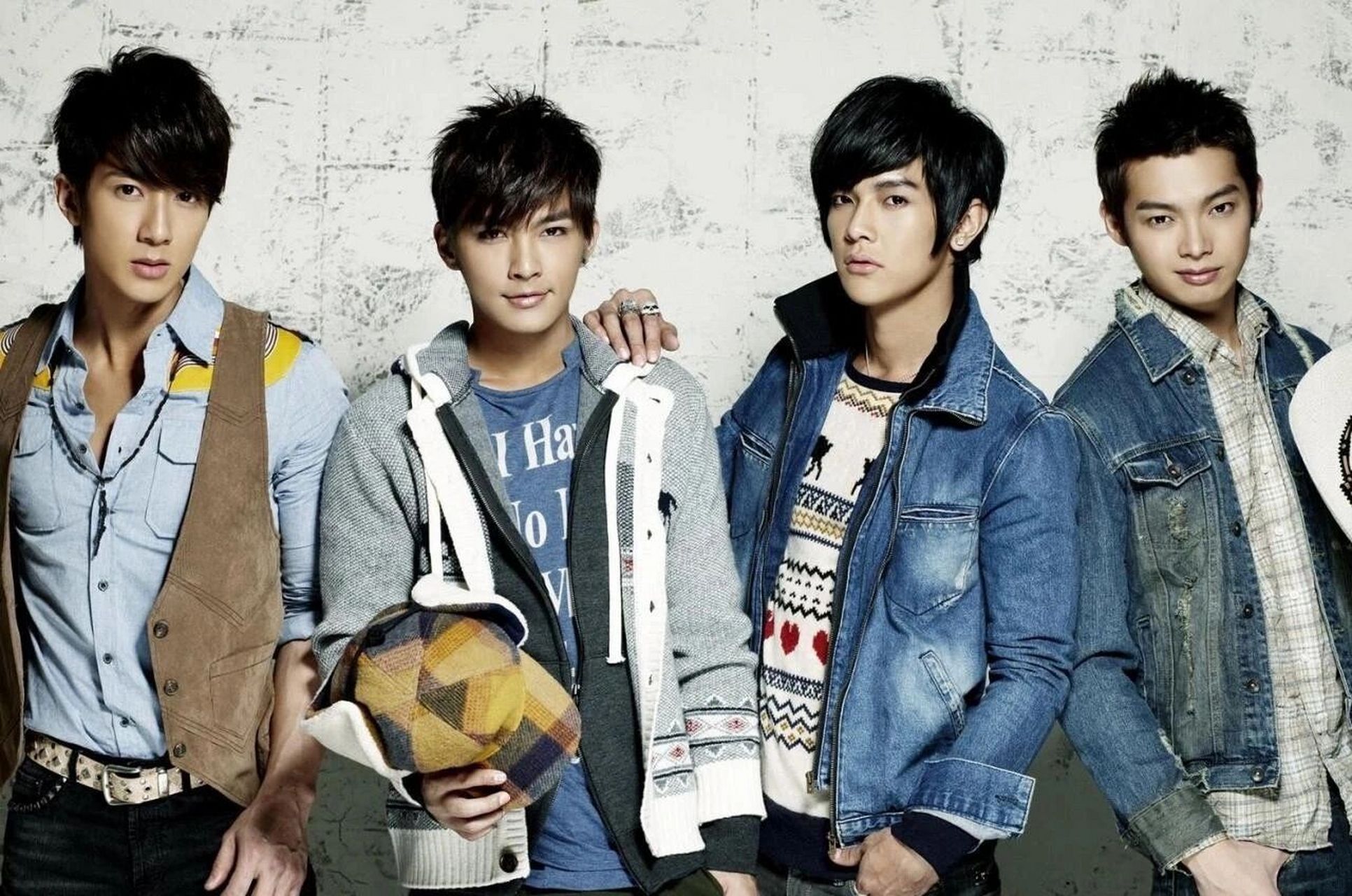 辰亦儒:我在飞轮海当猹的日子…心疼汪东城!