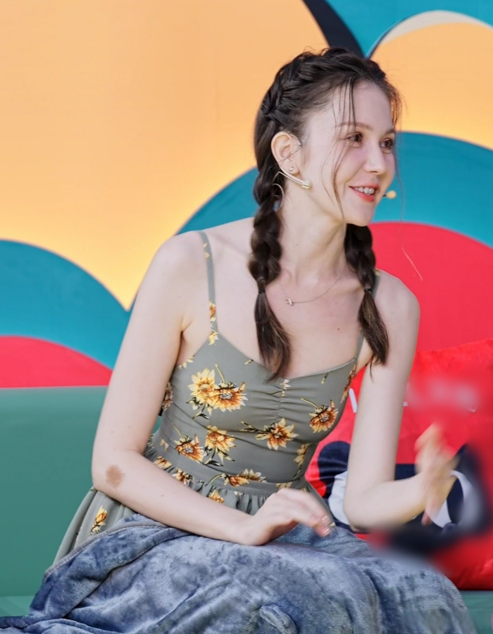 谢娜吴优凯丽互学方言好烫嘴# 哈哈哈哈哈哈谢娜吴优凯里互相学方言