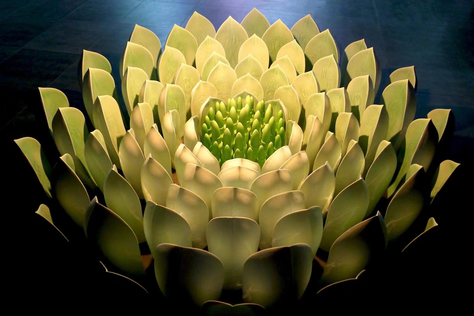 走进景德镇陶瓷大学解晓明艺术工作室 解晓明,博士,副教授,陶艺家.