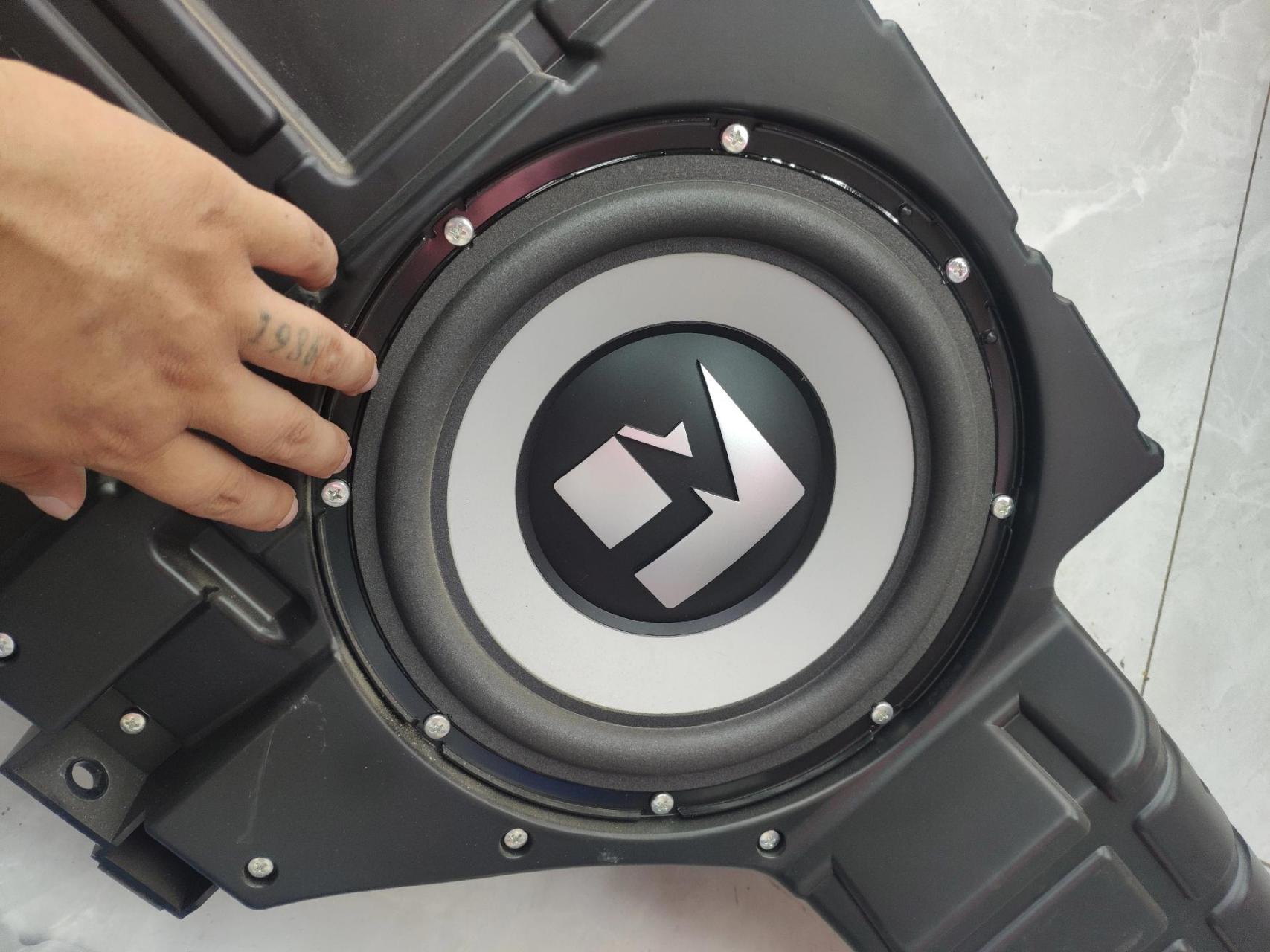 帕杰罗来福音响功放低音拆车件,v97rockford02acoustic02design