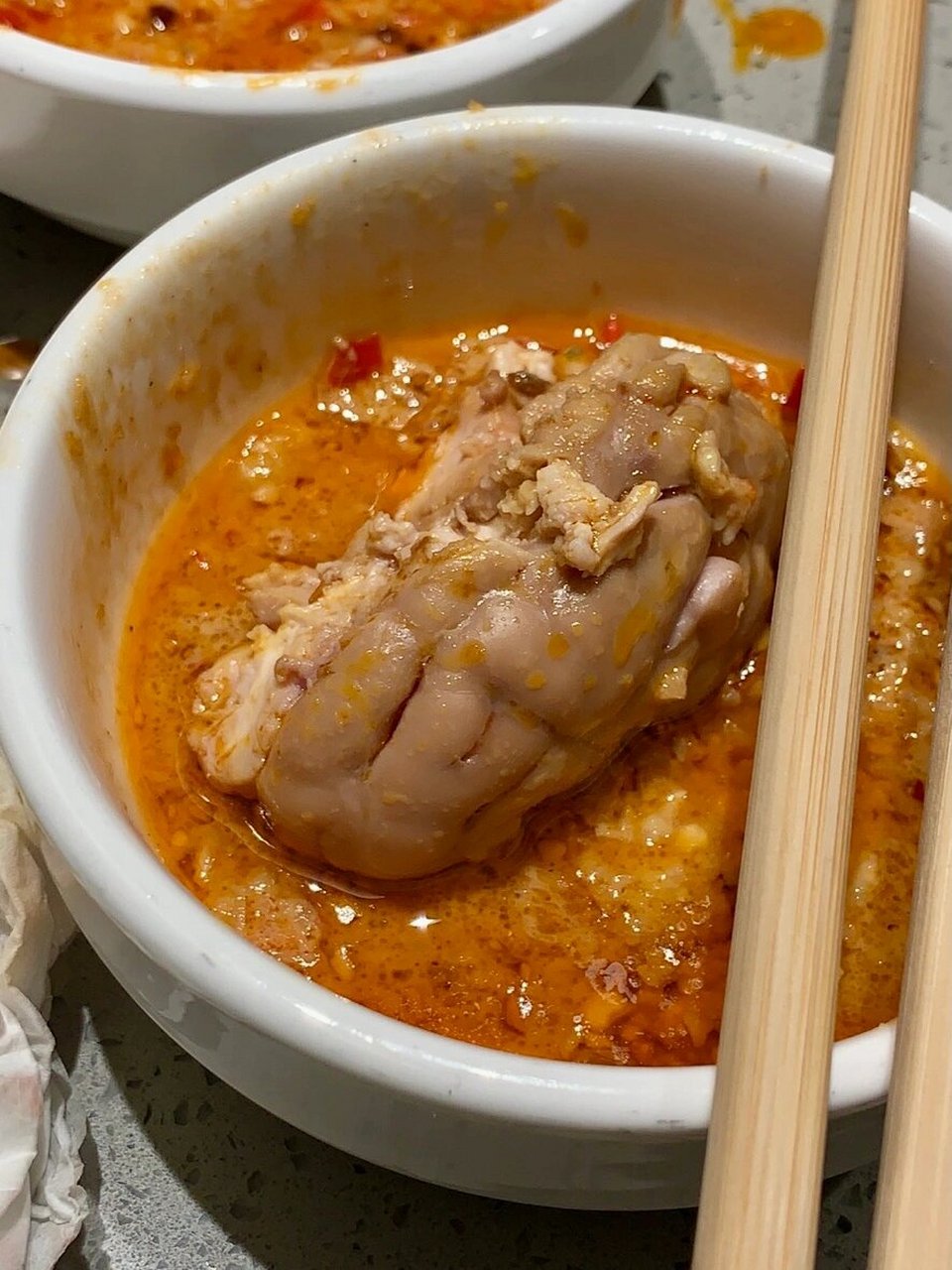 海底捞的猪脑吃法!