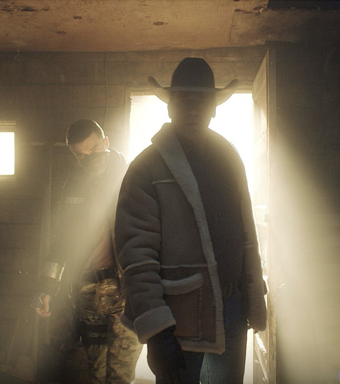 冰血暴#第五季发布首张剧照,"火腿叔"jon hamm造型曝光,预计今年下