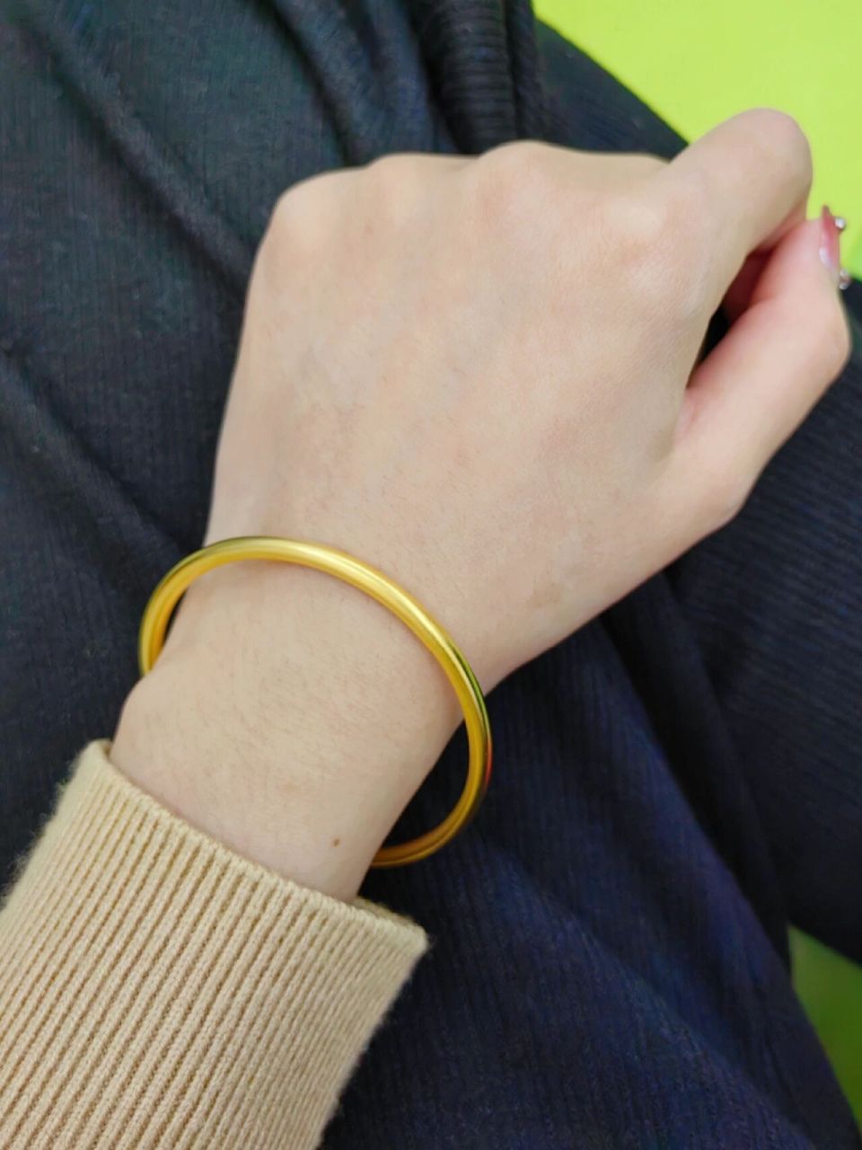大家的金手镯都多少钱买的 古法实心9999   34.