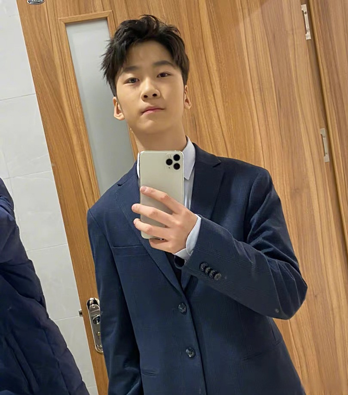 张悦轩要演舞台剧了#  张亮工作室在天天的超话发布了天天要出演舞台