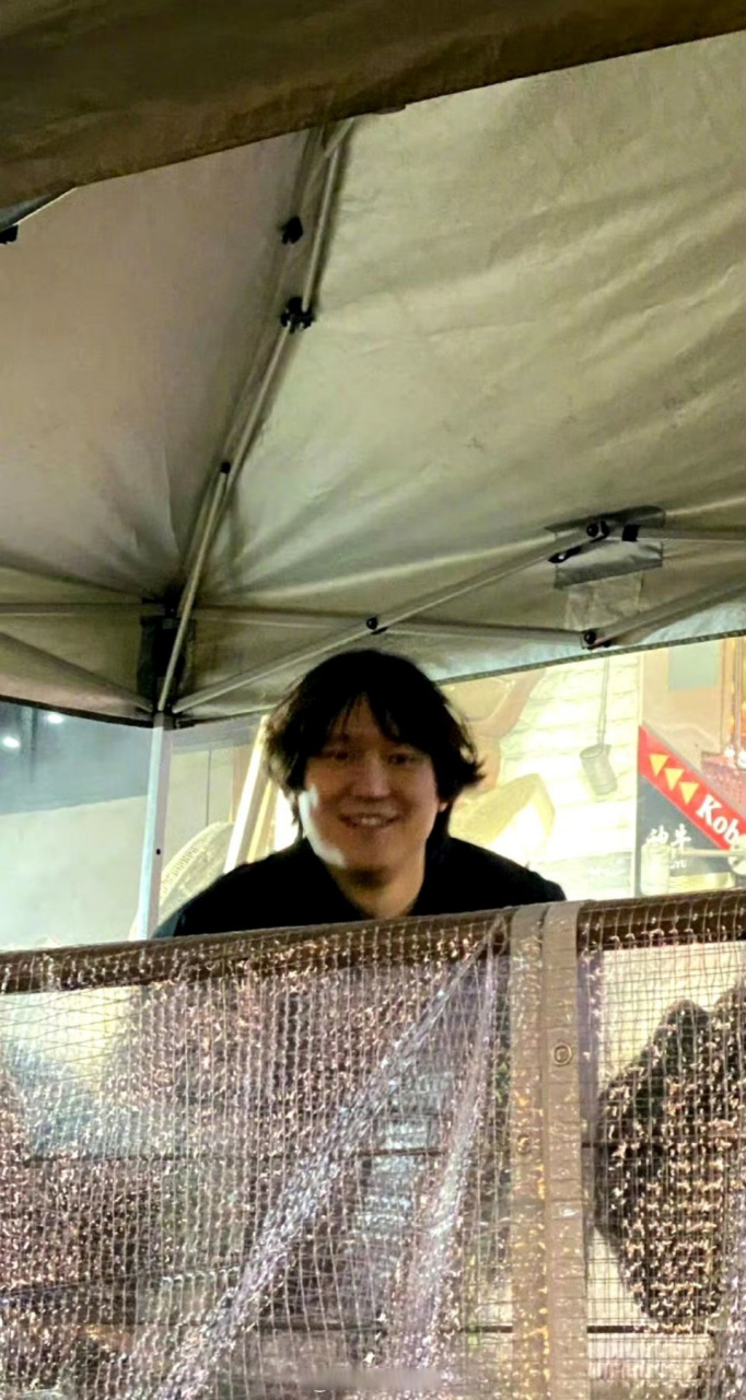 来看看请回答1988中善宇饰演者近照,哦莫,这变化真的是巨大啊