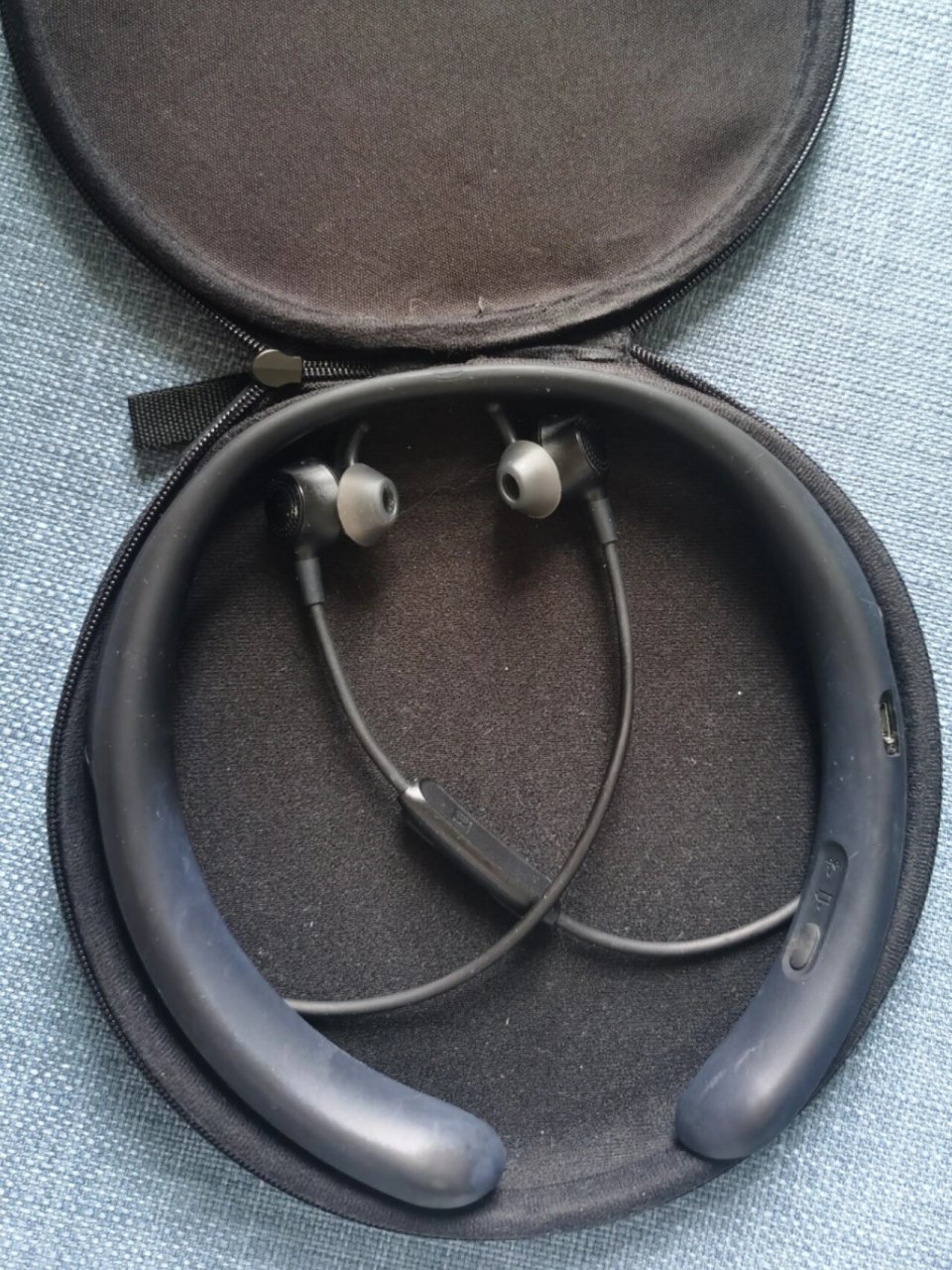 boseqc30耳机英国以旧换新8折128磅2年质保 国内某东买的2年半的bose