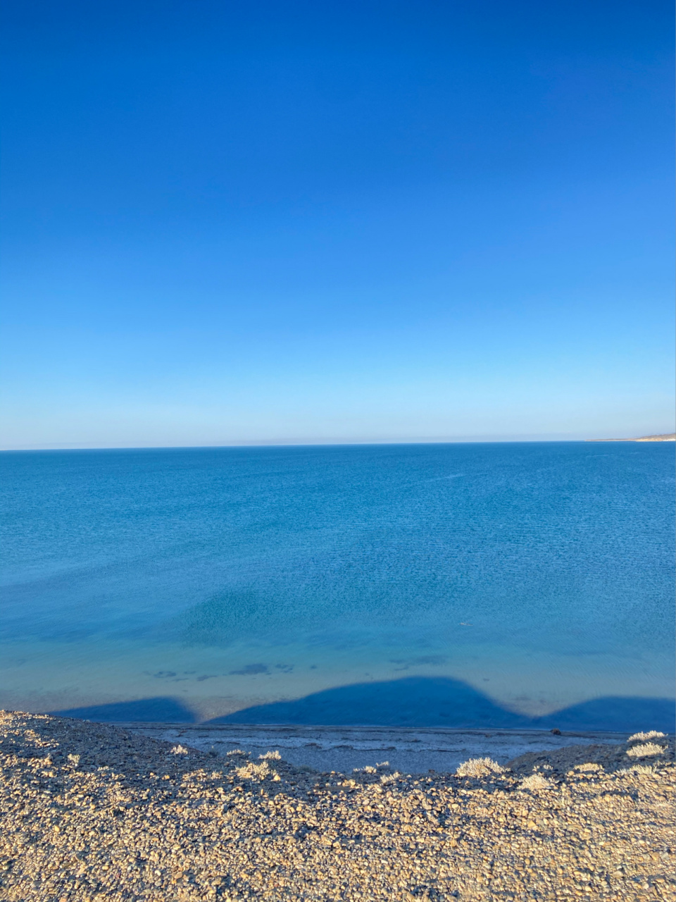 新疆福海县的福海绝了,仿佛置身于海岛 前一晚我们从魔鬼城出发到了