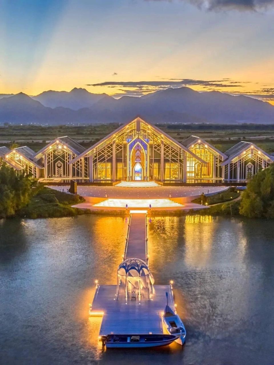 江门世茂碧海银湖旅游度假区 碧海银湖旅游度假区——鹭鸟湿地中的全