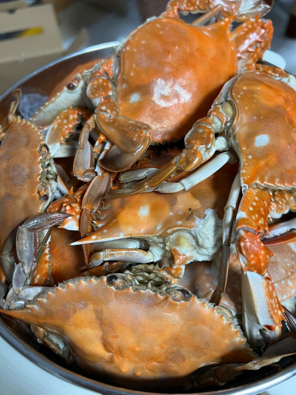 象山小海鲜之爵溪螃蟹 最近螃蟹开始上了市了,下班路过都会看到有人在