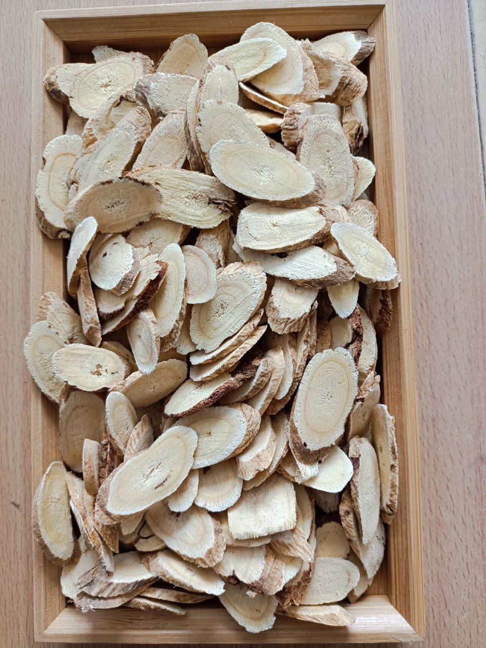 补气养血,首选山西浑源恒山野生黄芪 浑源恒山产的黄芪,细皮土黄色,条