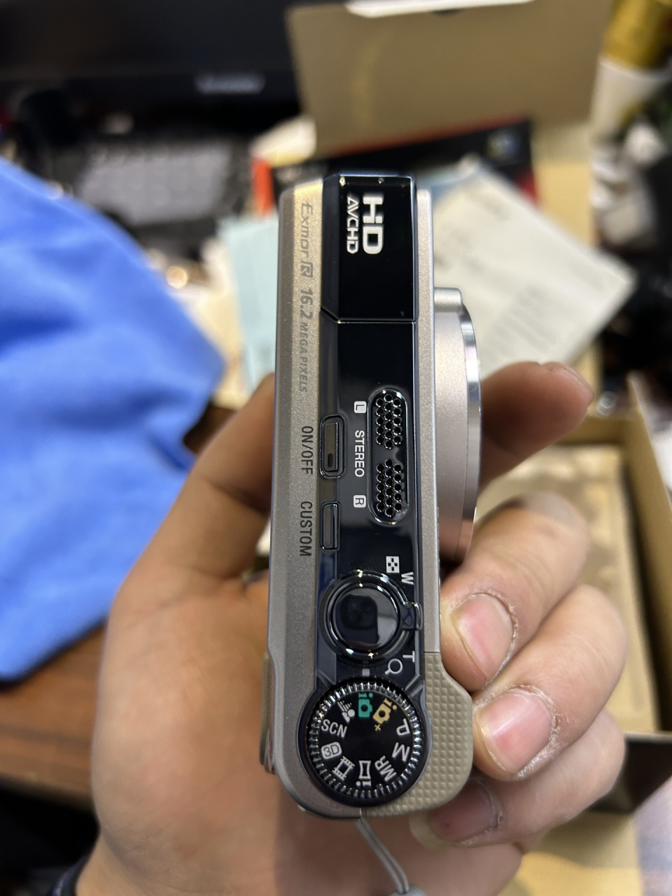 已出 索尼 dsc-hx9v ccd 复古 卡片机 数码 500粉丝特惠,屏幕涂层脱落