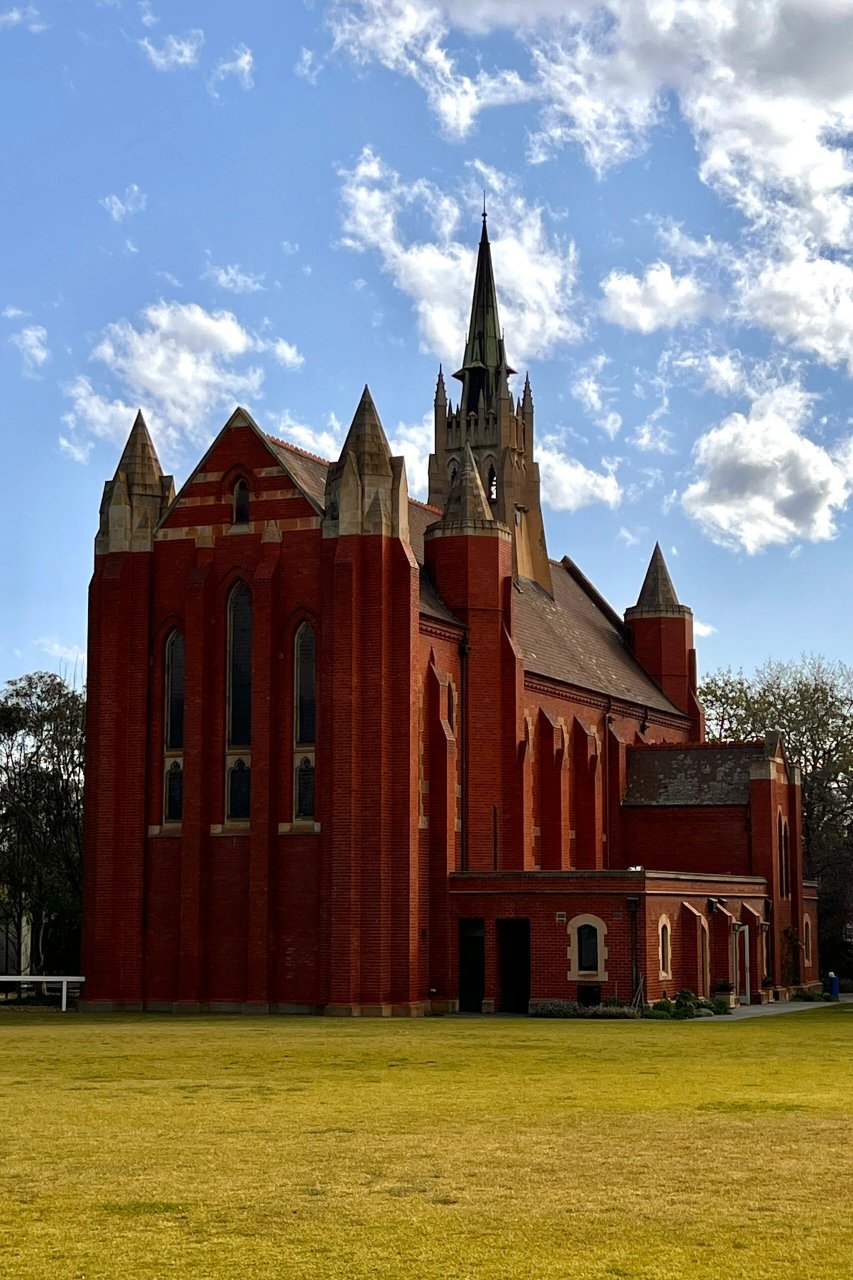 墨大这个校区,随处可见19世纪欧洲古堡建筑 98墨尔本大学校园北部的