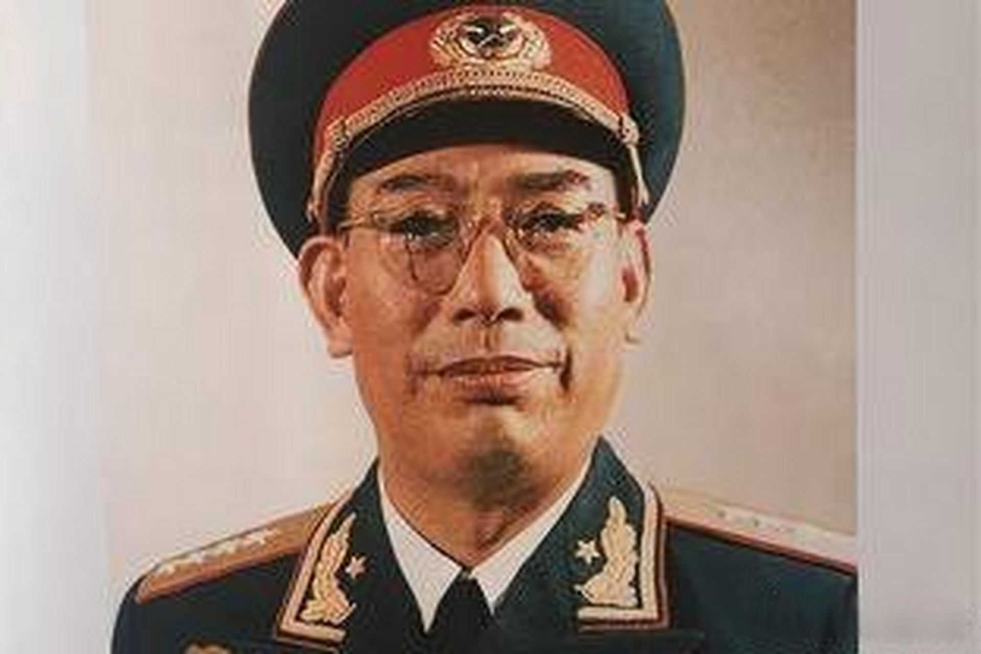 许光达,1955年被授予大将军衔,后来任"装甲兵"司令;当时的"装甲兵",与