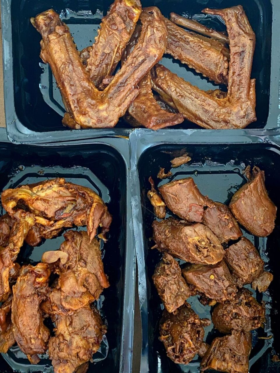 家人们这个鸭货真的太好吃了! 甜辣口的!啃的我好上瘾!