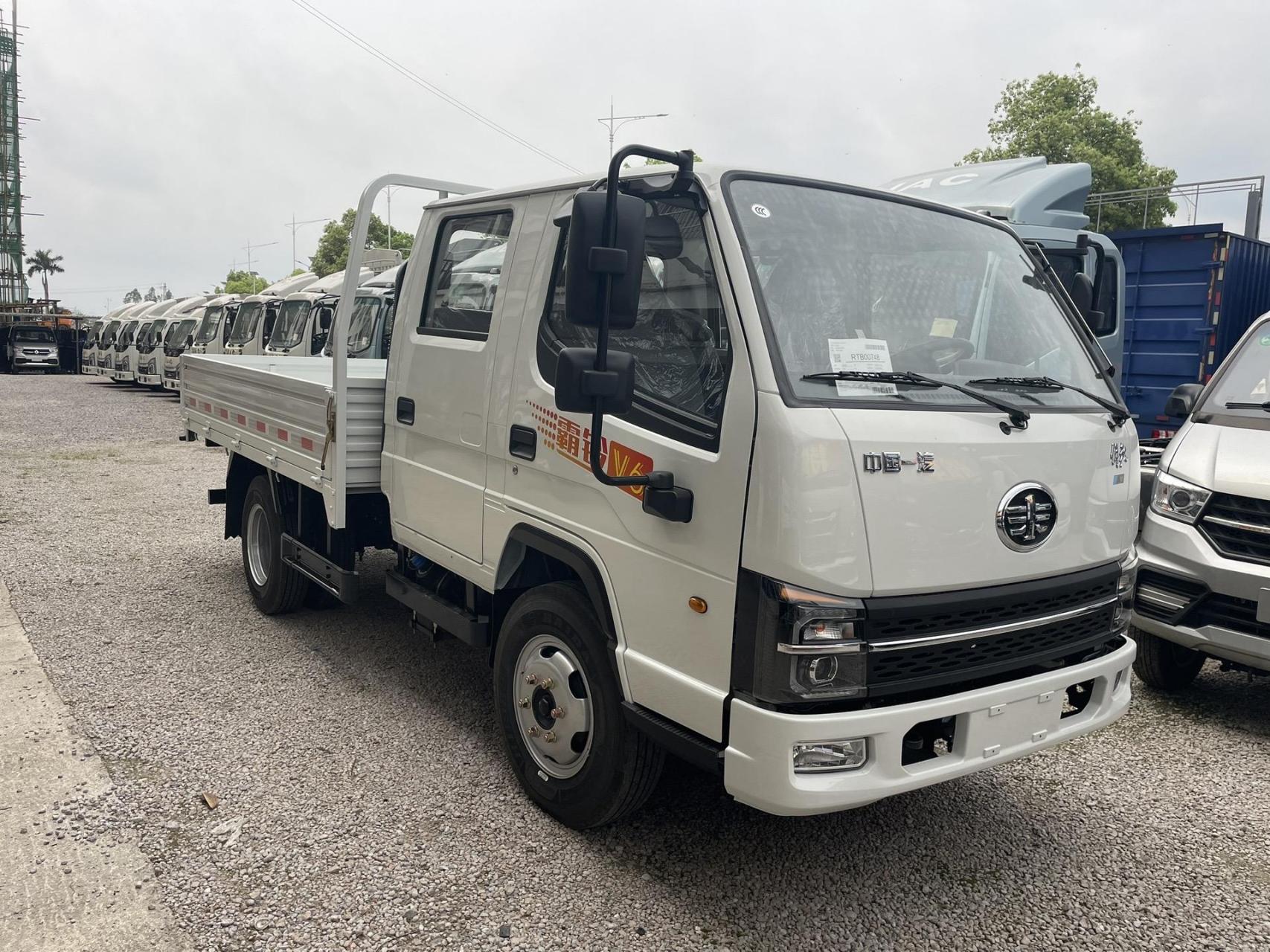 一汽解放双排座柴油车,玉柴发动机,全车气刹断气刹,7.