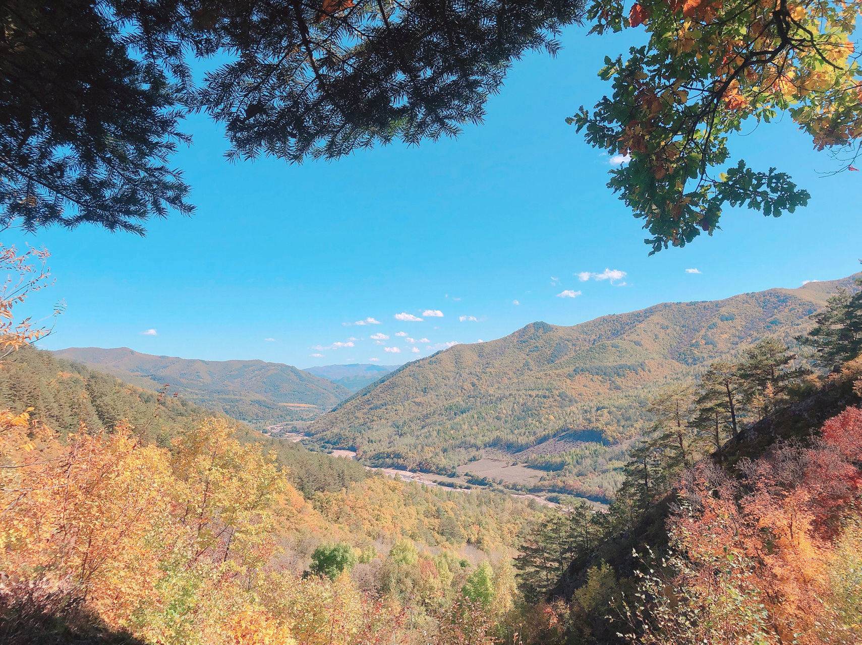 延吉周边游-和龙仙景台 仙景台位于和龙市德化镇境内,现今景区不是太