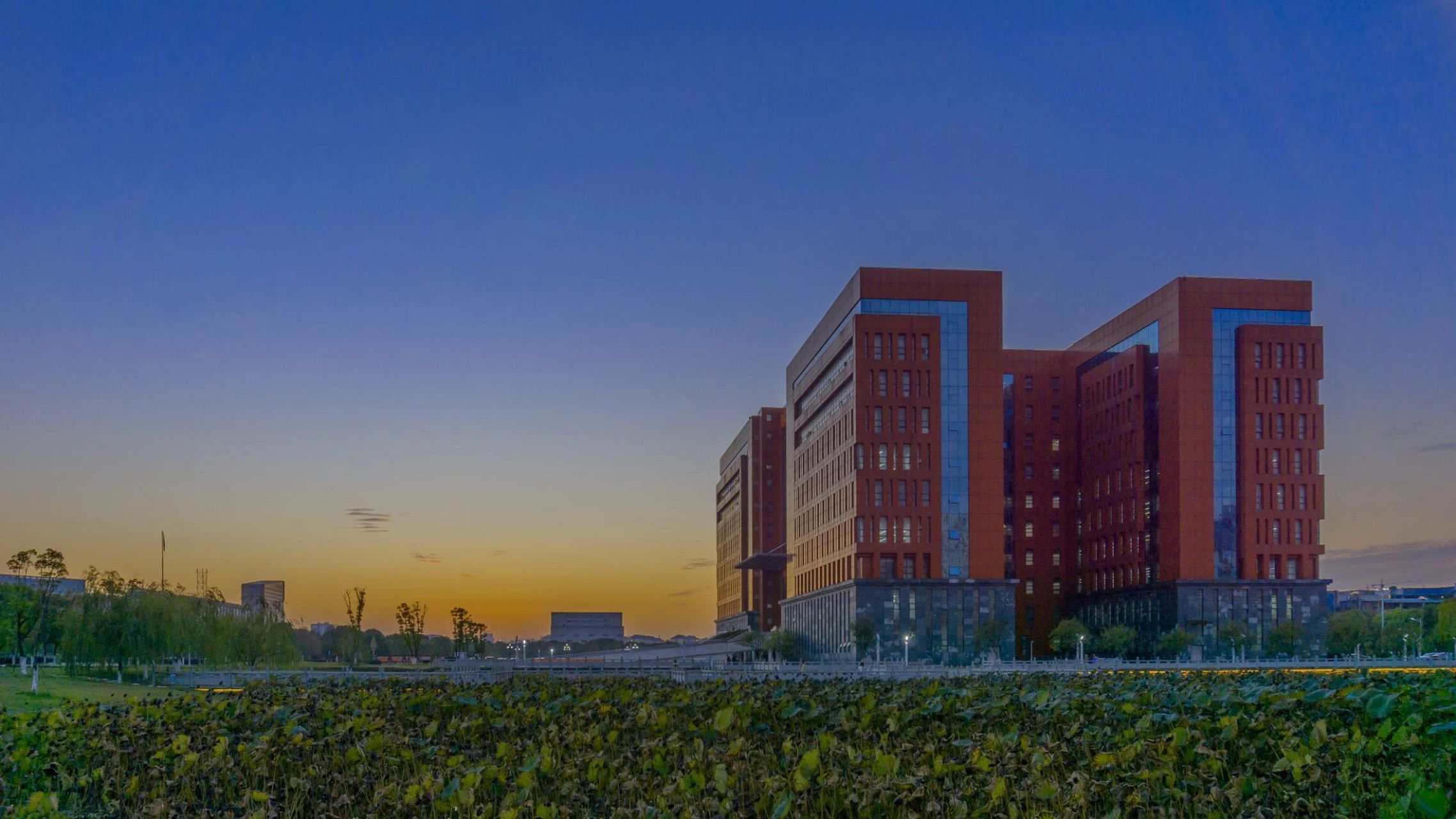 江西科技师范大学红角洲校区    关于宿舍: 1.