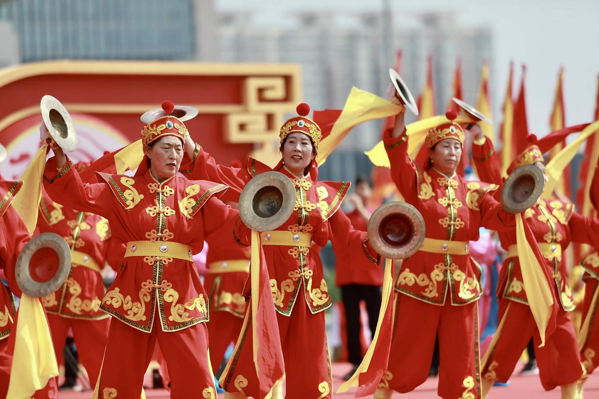 太原头条太原【锣鼓声声谱新篇】  7月11日,晋阳湖国际会展中心登陆