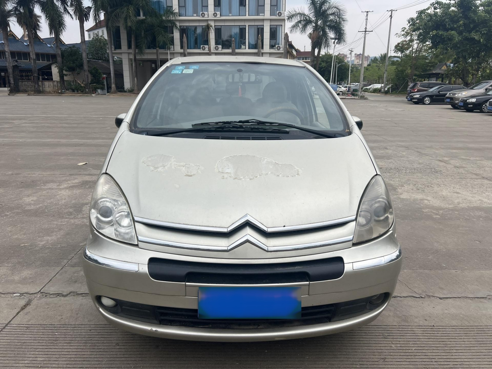 雪铁龙毕加索!(恐龙蛋)08年5月上牌,2.