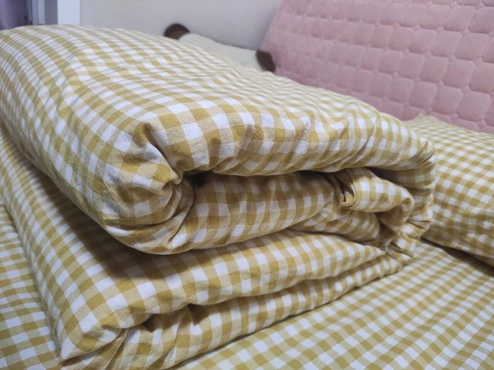 军异地恋~叠被子 我平常叠的被子:图一图二 对象叠的被子:图三图四