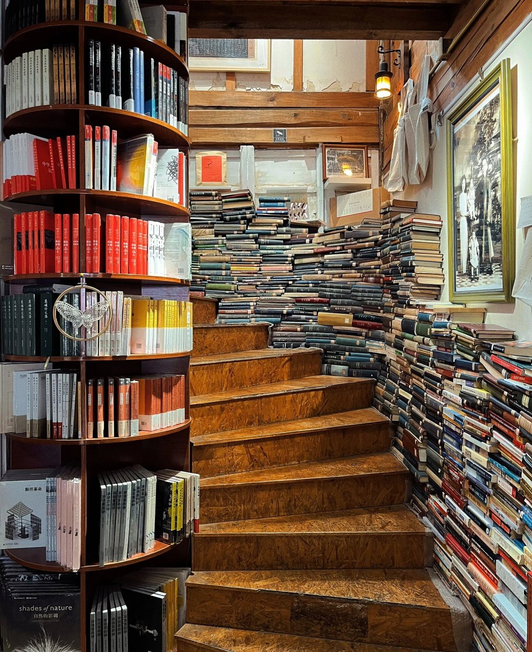 昆明东方书店|历史沉淀下来的时代产物 忽曰:"此间有甚么歇不得处?