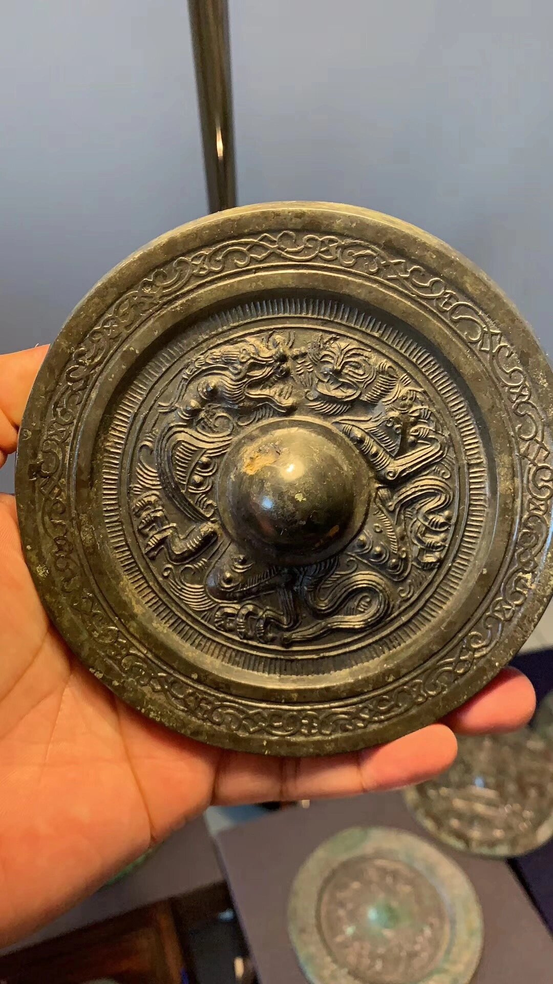 东汉龙虎对峙镜