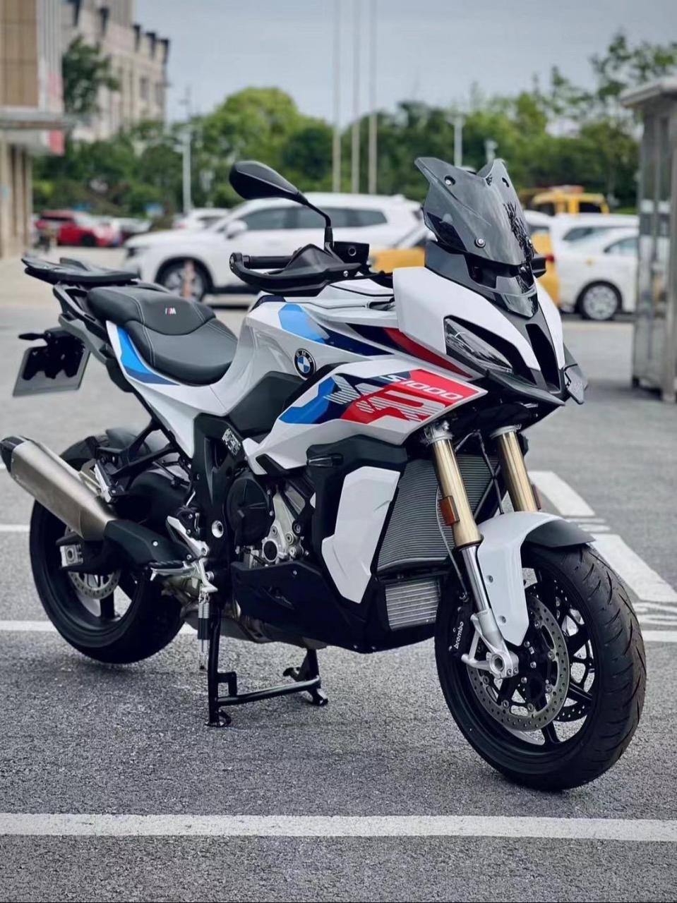 宝马r1000ss图片